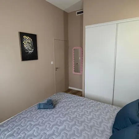 شقة Loft Tolosa - Clim & Parking Prive Toulouse Nord